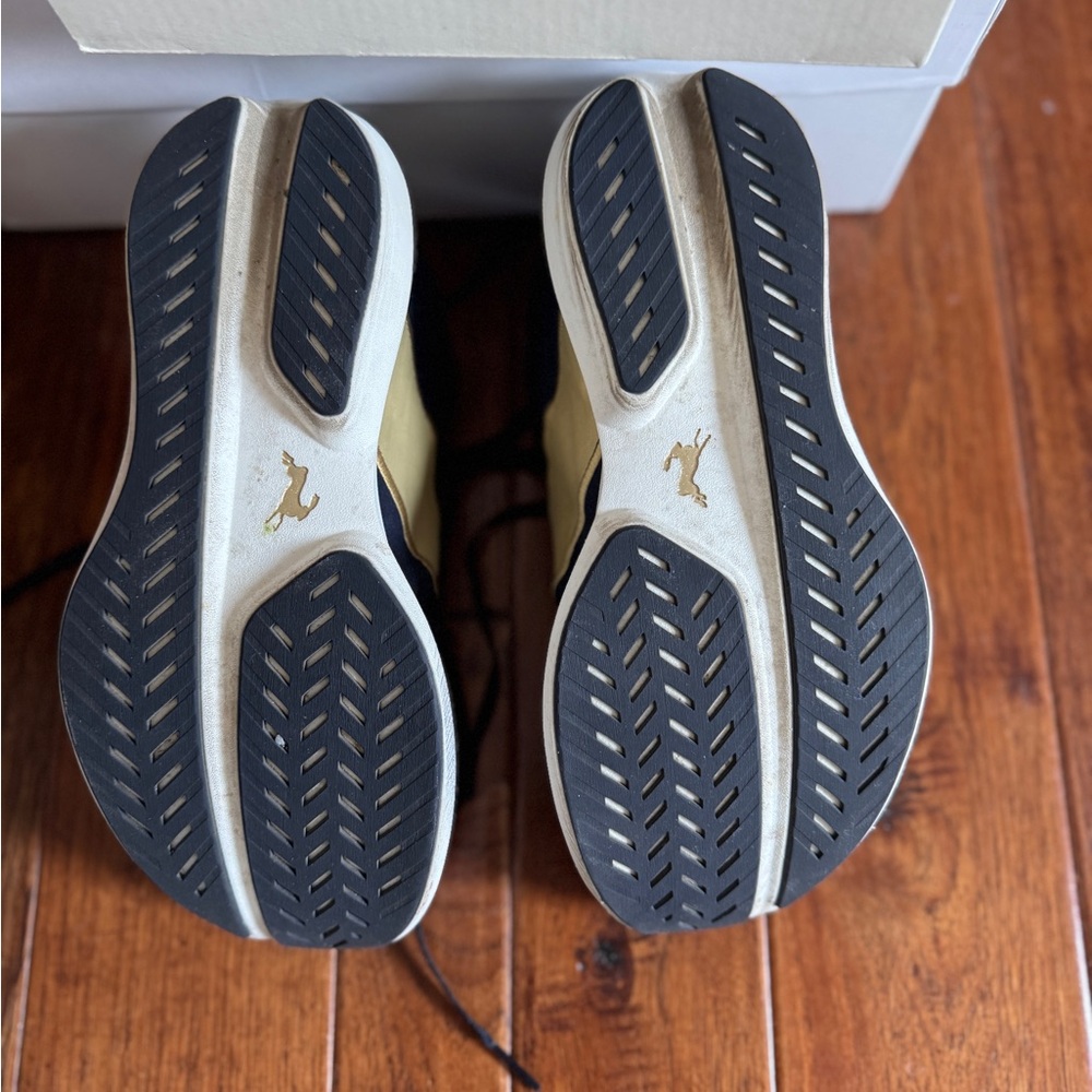 Tracksmith Navy and Beige Sneakers Worn Once - Picture 6 of 7